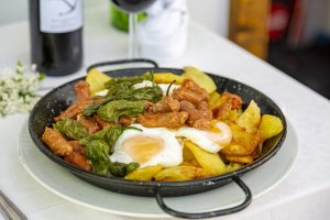 Huevos Rotos con Chistorra